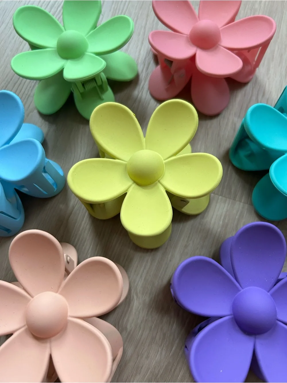 Bouquet of 7 Flower Hair Clips in Pink Blue Yellow Green Peach Purple 🌸